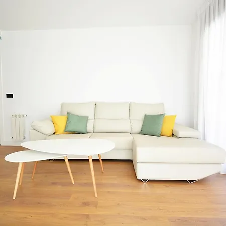 Precioso Piso De Diseno Con Piscina En Apartament *
