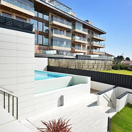 Precioso Piso De Diseno Con Piscina En * Sanxenxo